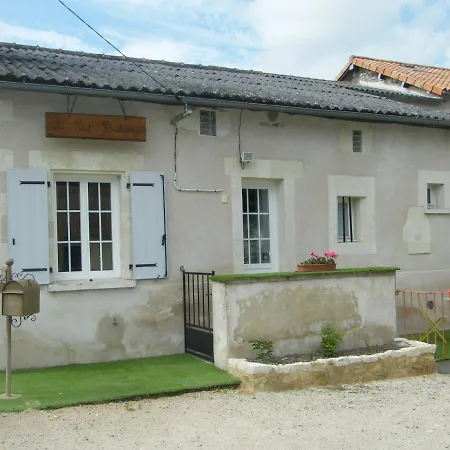 Le Petit Bretigny Guest House Beaumont  Exterior photo
